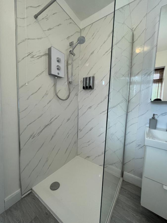 Lovely 2 Bed Apartment, Arnold Town Centre. Nottingham Bagian luar foto